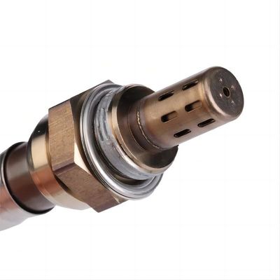 Automotive Lambda Sensor Oxygen Sensor O2 Sensor 392102B040 for Hyundai/Kia 1.6 Engine